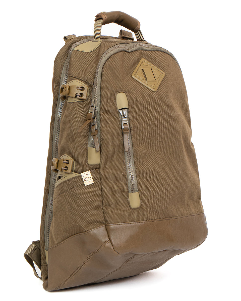 Visvim Cordura Bag, 20 L, Olive - Panchoandlefty.se – Pancho And Lefty -  Online Store